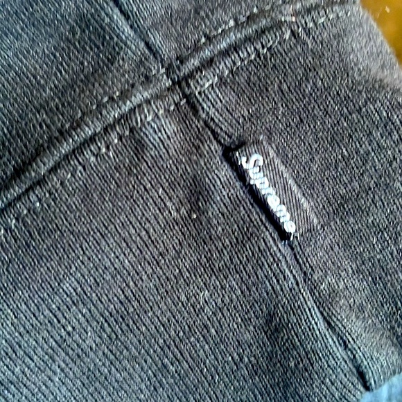 Burberry x Supreme 2022 Black Hoodie size XL GUC - Picture 7 of 7